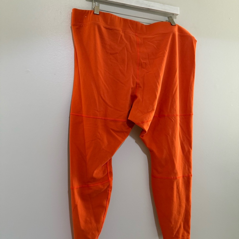 Nike Women's Plus Size Tight Fit High Rise Cropped Length Leggings Sixe 2XL EUC - Picture 8 of 11